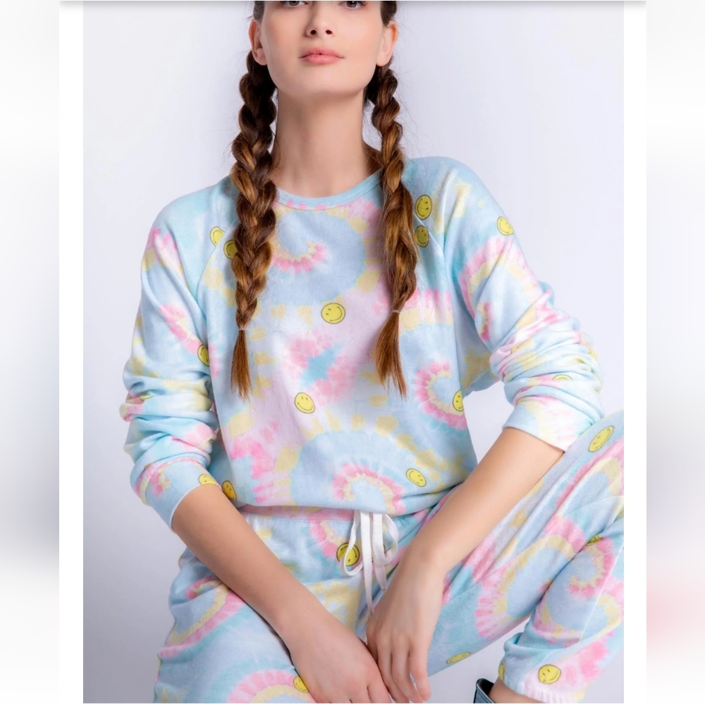 The "Day Trip Tie Dye Smiley" PJ Salvage Set - Picture 2 of 6